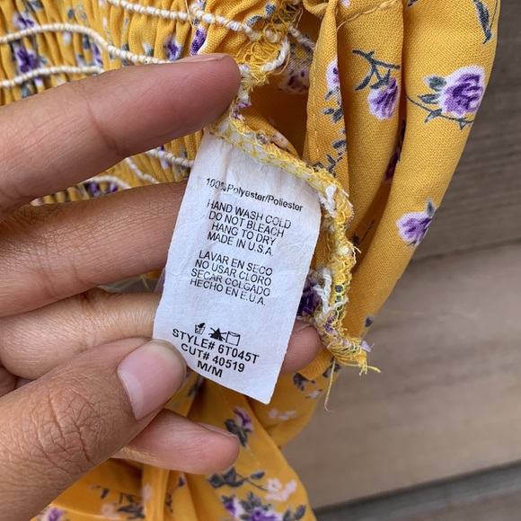 🔴 4/$15 Blue Jasmine Floral Wrap Around Top - Picture 4 of 5